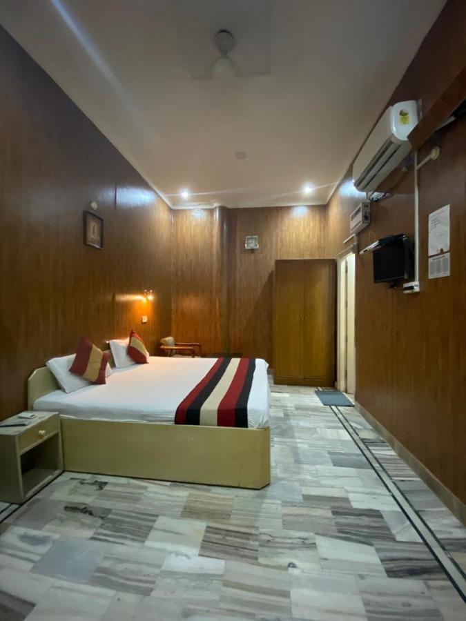 Lavi Hotel Hari Darshan - 10 Meter From Golden Temple Amritsar Luaran gambar